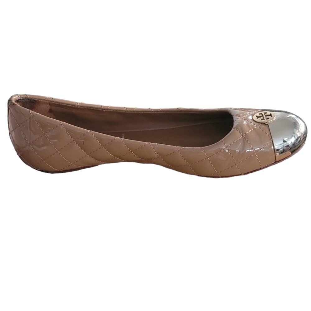 Tory Burch Kaitlin Ballerina Quilted beige ballerina Flats gold cap toe sz. 8